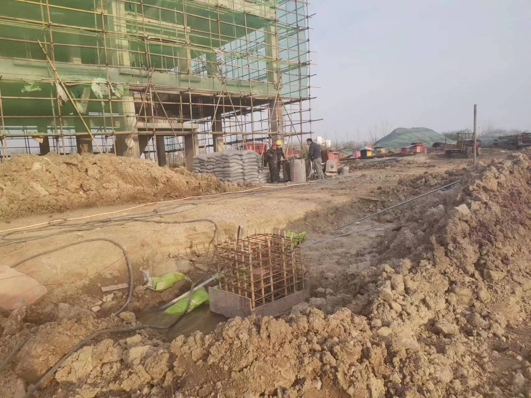 淳安当桥梁出现裂缝的时候应该及时加固修补